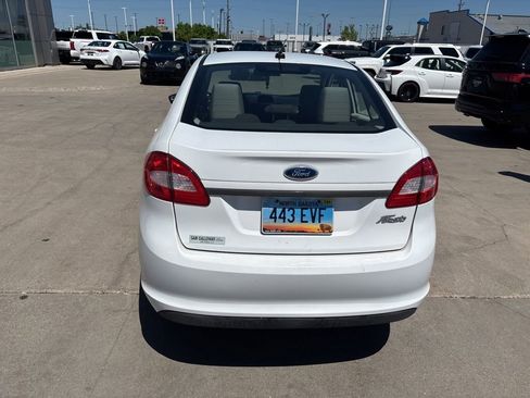 Used 2012 Ford Fiesta S FWD image 4