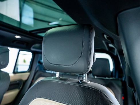 Used 2021 Land Rover Defender 110 X-Dynamic HSE image 39