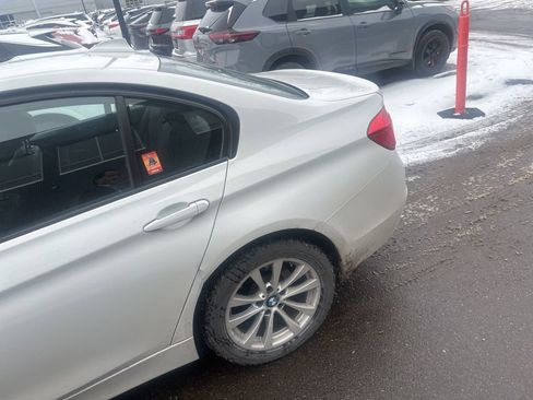 Used 2017 BMW 320i xDrive Sedan image 7