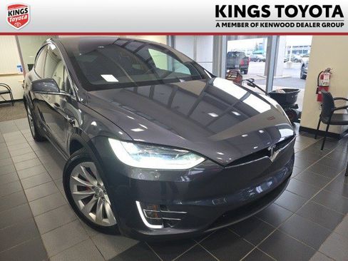 Used 2019 Tesla Model X P100D image 1