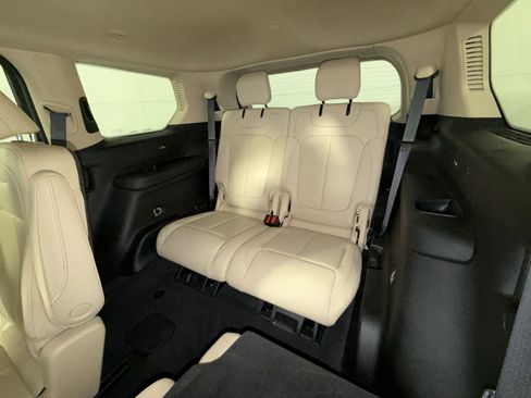 Used 2022 Jeep Grand Cherokee L Limited image 26