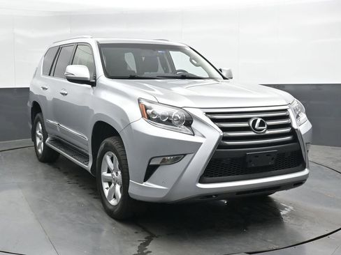 Used 2017 Lexus GX 460 w/ Navigation Package AWD/4WD image 4