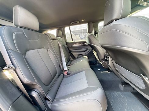 New 2026 Jeep Grand Cherokee Laredo RWD image 30