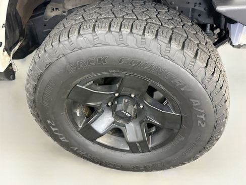 Used 2017 Toyota 4Runner TRD Off-Road Premium image 11