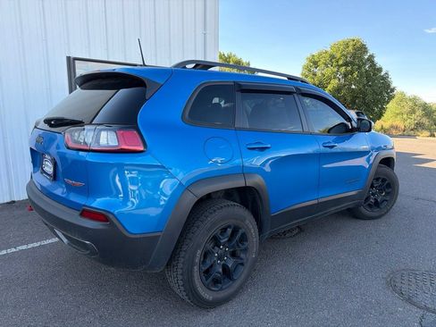 Used 2021 Jeep Cherokee Trailhawk AWD/4WD image 3