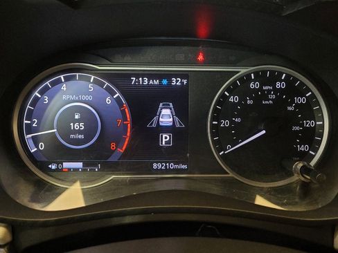 Used 2021 Nissan Versa SV image 23