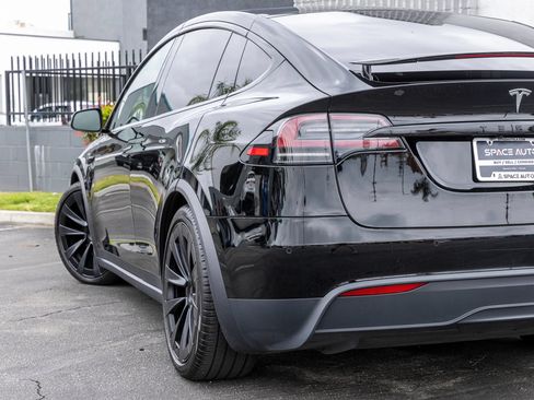 Used 2022 Tesla Model X AWD/4WD image 9