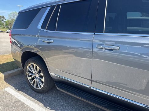 Used 2021 GMC Yukon SLT w/ SLT Premium Package image 6