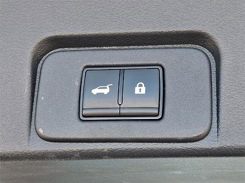 Certified 2023 Nissan Rogue Platinum image 30