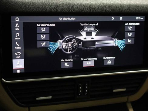 Used 2019 Porsche Cayenne AWD/4WD image 32