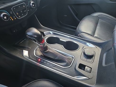 Used 2022 Chevrolet Traverse RS image 60