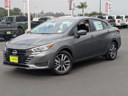 New 2025 Nissan Versa SV w/ Trunk Package