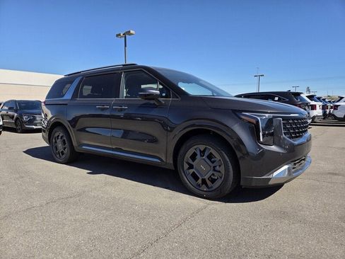 New 2026 Kia Carnival SX image 2