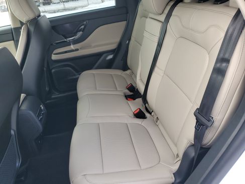 New 2026 Lincoln Corsair Premiere image 28