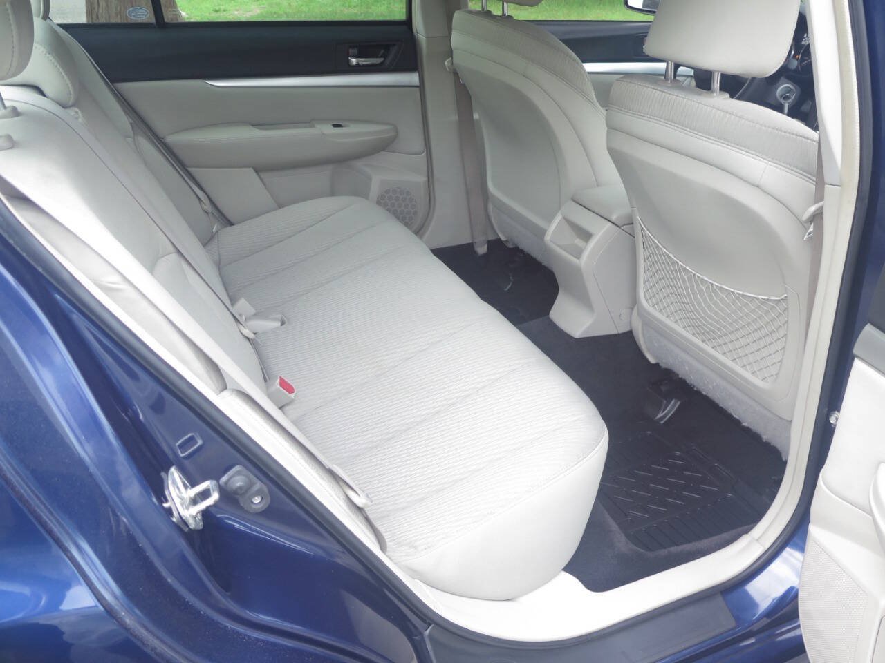 Used 2011 Subaru Legacy 2.5i AWD/4WD image 14