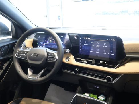 New 2026 Chevrolet Equinox ACTIV w/ Safety and Technology Package image 27