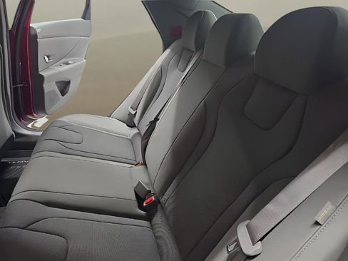 New 2026 Hyundai Elantra SE image 15