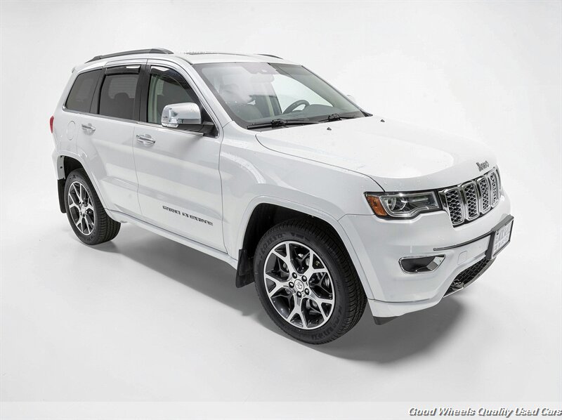 Used 2019 Jeep Grand Cherokee Overland AWD/4WD image 3