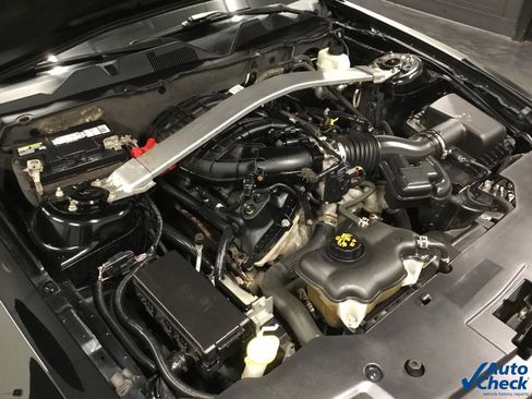 Used 2012 Ford Mustang Premium image 41