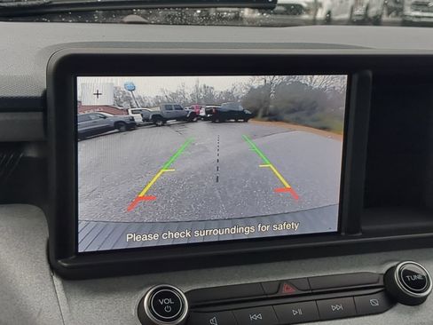 Certified 2022 Ford Maverick XLT w/ XLT Luxury Package image 18