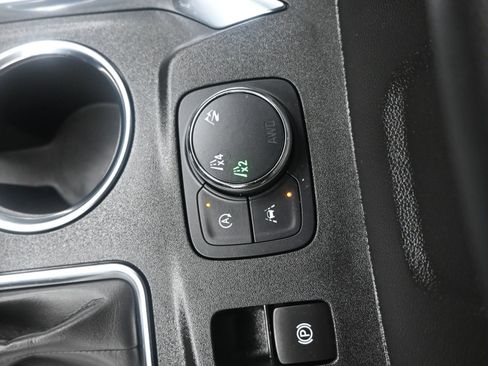 Used 2023 Chevrolet Traverse LT w/ Rear Camera Mirror Package AWD/4WD image 47