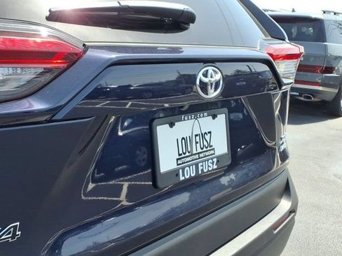 Used 2025 Toyota RAV4 XLE AWD/4WD image 33
