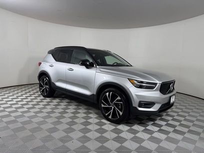 Used 2019 Volvo XC40 T5 R-Design