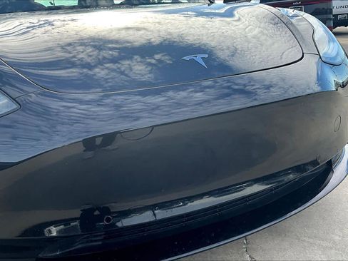 Used 2018 Tesla Model 3 Mid Range RWD image 28