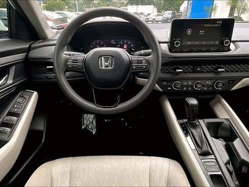 Used 2023 Honda Accord EX image 5