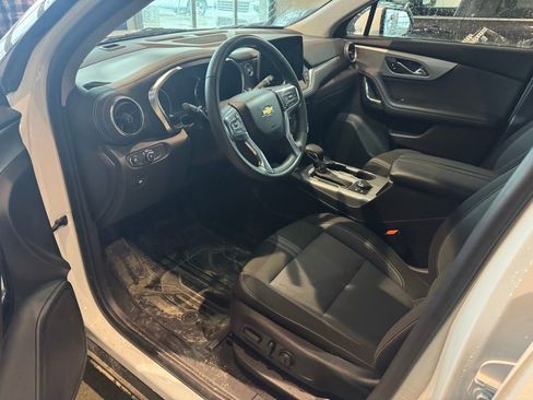 Used 2023 Chevrolet Blazer LT w/ Driver Confidence Package image 5