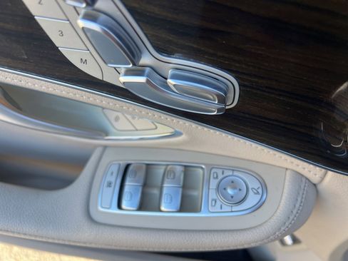 Used 2016 Mercedes-Benz C 300 Sedan image 22