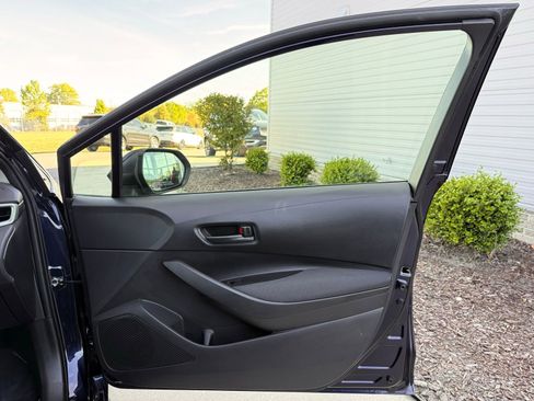 Used 2024 Toyota Corolla LE w/ LE Convenience Package image 23