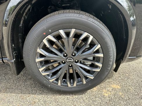 New 2026 Nissan Rogue Platinum w/ Tech Package AWD/4WD image 10