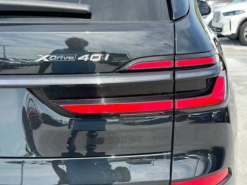 Certified 2025 BMW X7 xDrive40i w/ M Sport Package AWD/4WD image 33