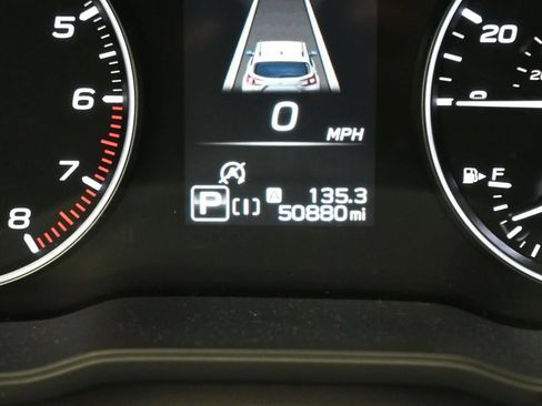Used 2025 Subaru Crosstrek 2.5i Premium AWD/4WD image 18