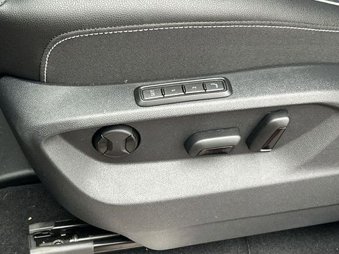 New 2026 Volkswagen Atlas Cross Sport SEL Premium R-Line image 14