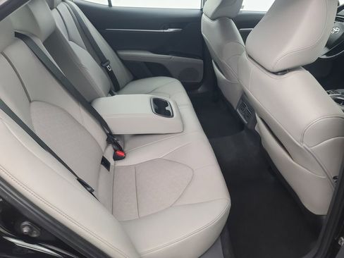 Used 2023 Toyota Camry XSE image 17