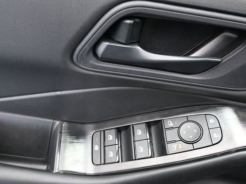 New 2026 Nissan Rogue S image 17