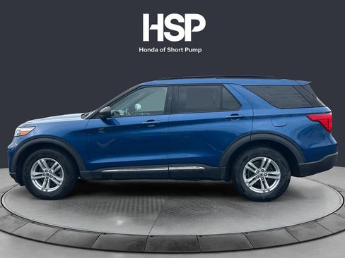 Used 2020 Ford Explorer XLT w/ Equipment Group 202A image 2