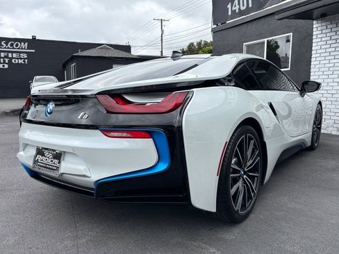 Used 2019 BMW i8 Coupe AWD/4WD image 33