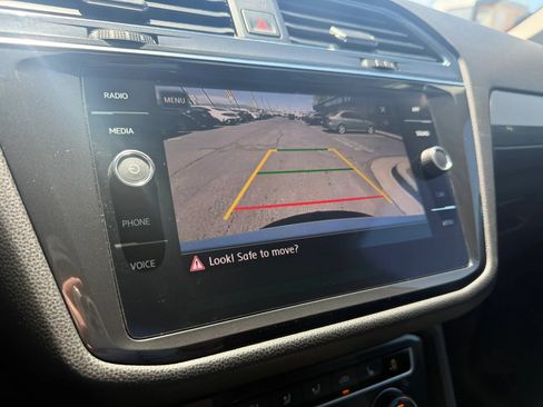 Used 2019 Volkswagen Tiguan SE AWD/4WD image 13