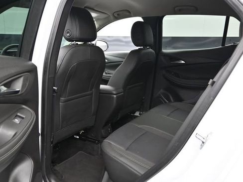 Used 2025 Buick Encore GX Preferred AWD/4WD image 23