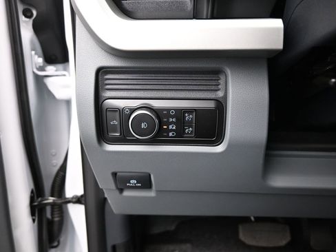 New 2026 Ford F350 XL w/ FX4 Off-Road Package image 11