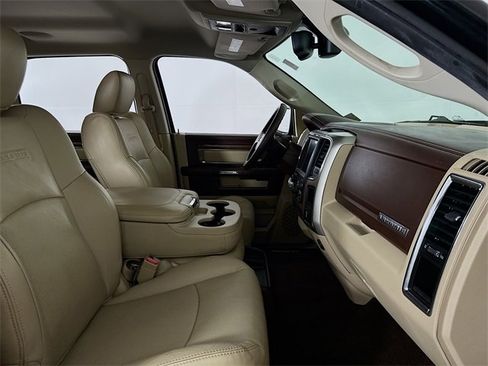 Used 2016 RAM 1500 Laramie w/ Convenience Group image 24