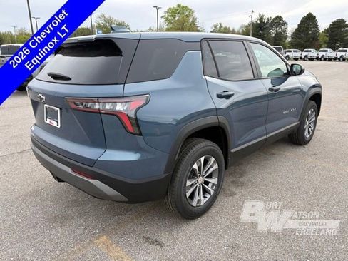 New 2026 Chevrolet Equinox LT w/ Convenience Package II FWD image 5