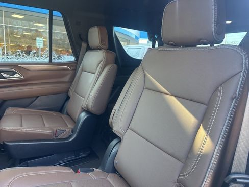 Used 2023 Chevrolet Tahoe High Country image 14