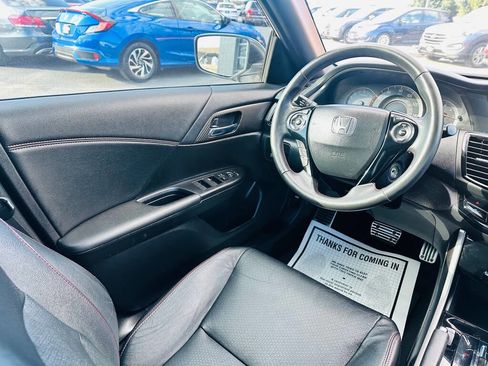 Used 2017 Honda Accord Sport Special Edition image 13
