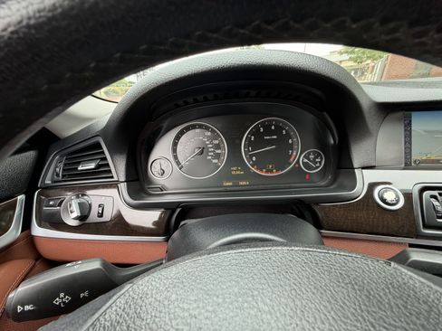 Used 2011 BMW 528i Sedan RWD image 31