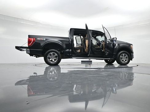 Certified 2022 Ford F150 XLT w/ Equipment Group 302A High image 47