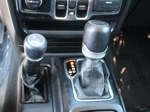 Used 2022 Jeep Wrangler Unlimited Sport AWD/4WD image 15